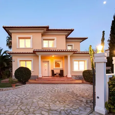 Villa Denia Вилла